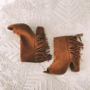 Dolce Vita | open toe leather tassel booties